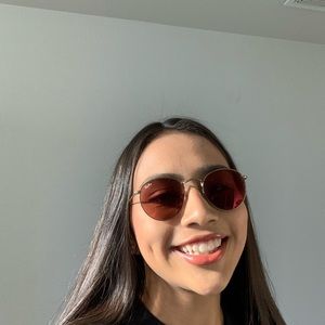 Meet your Posher, Leilani